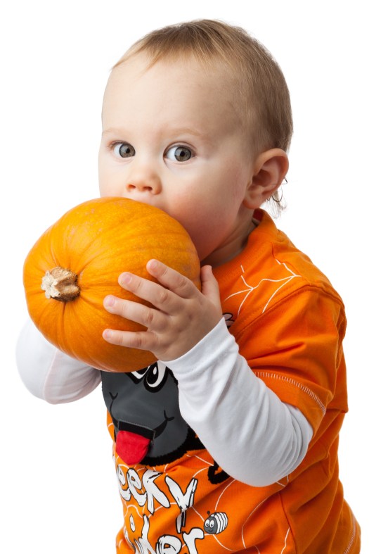 boy_and_pumpkin_209550